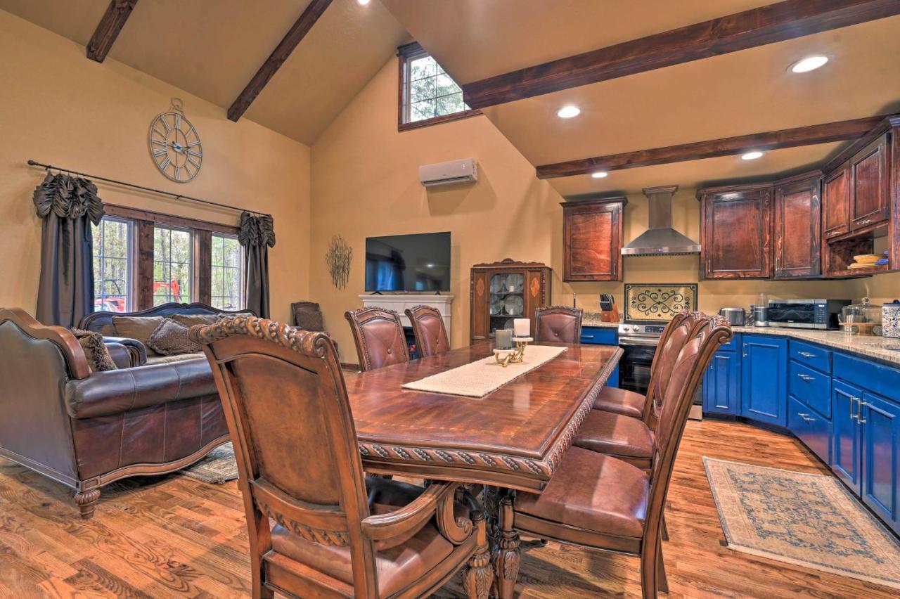 Tudor-Style Broken Bow Cottage With Hot Tub And Decks! Stephens Gap 外观 照片